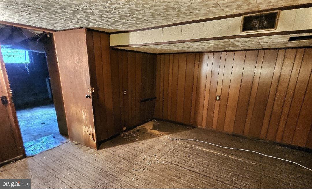 BROOKLYN - Residential