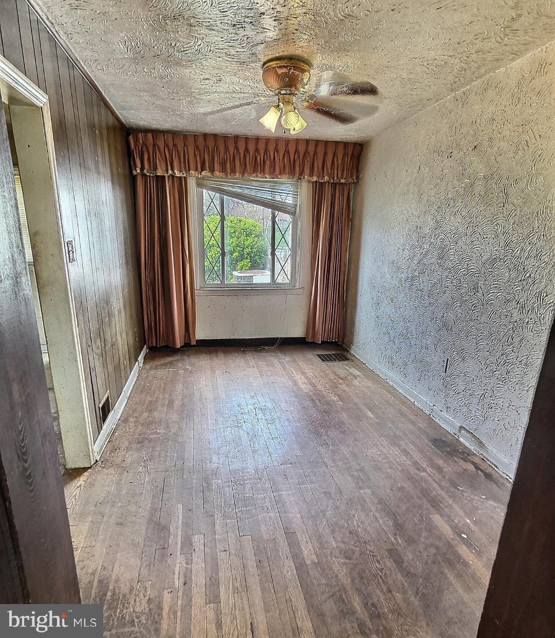 BROOKLYN - Residential