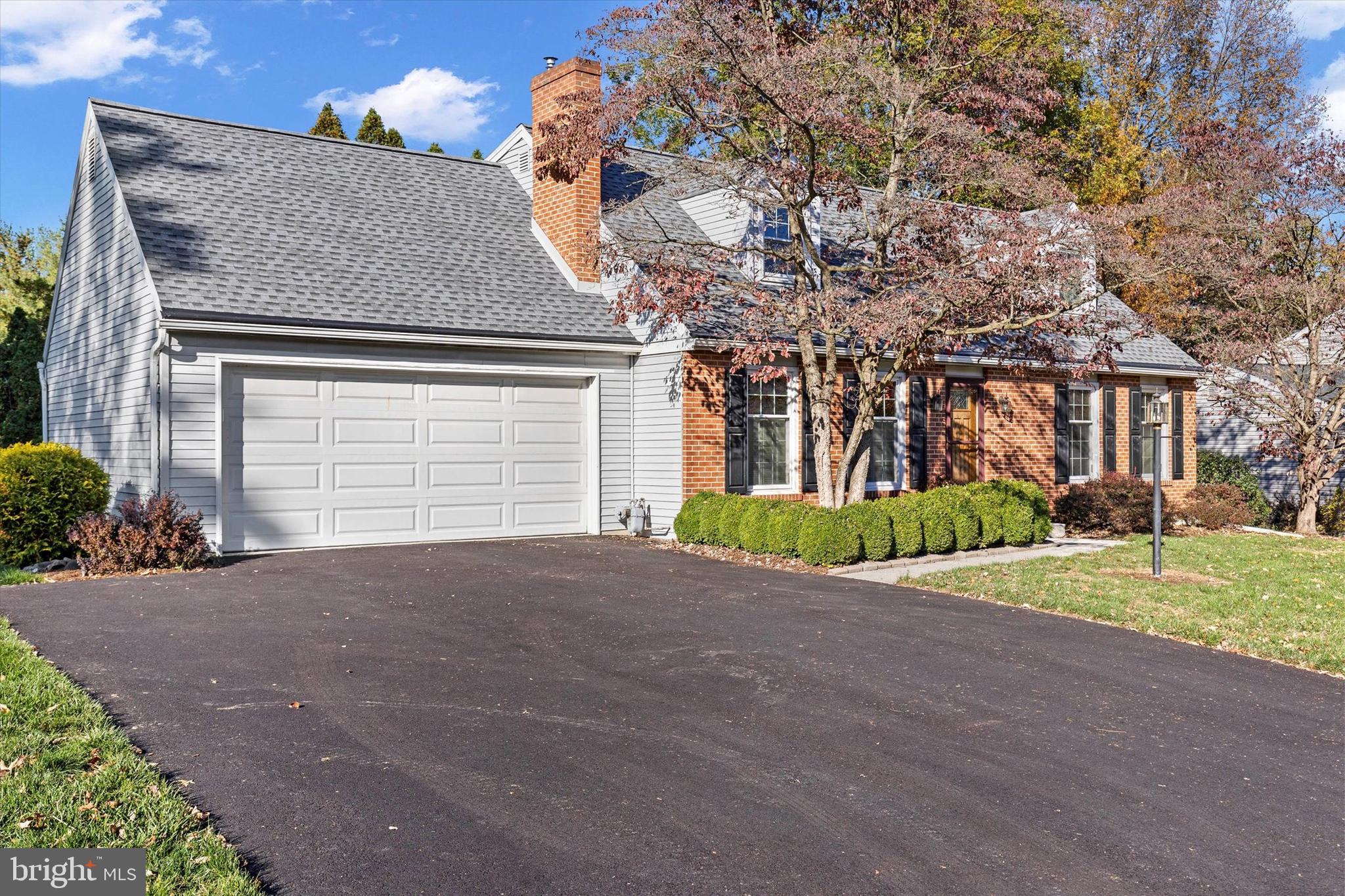 COUNTRY CLUB PARK - Residential