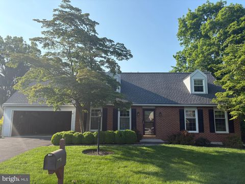 52 FAIRWAY DRIVE CAMP HILL PA 17011