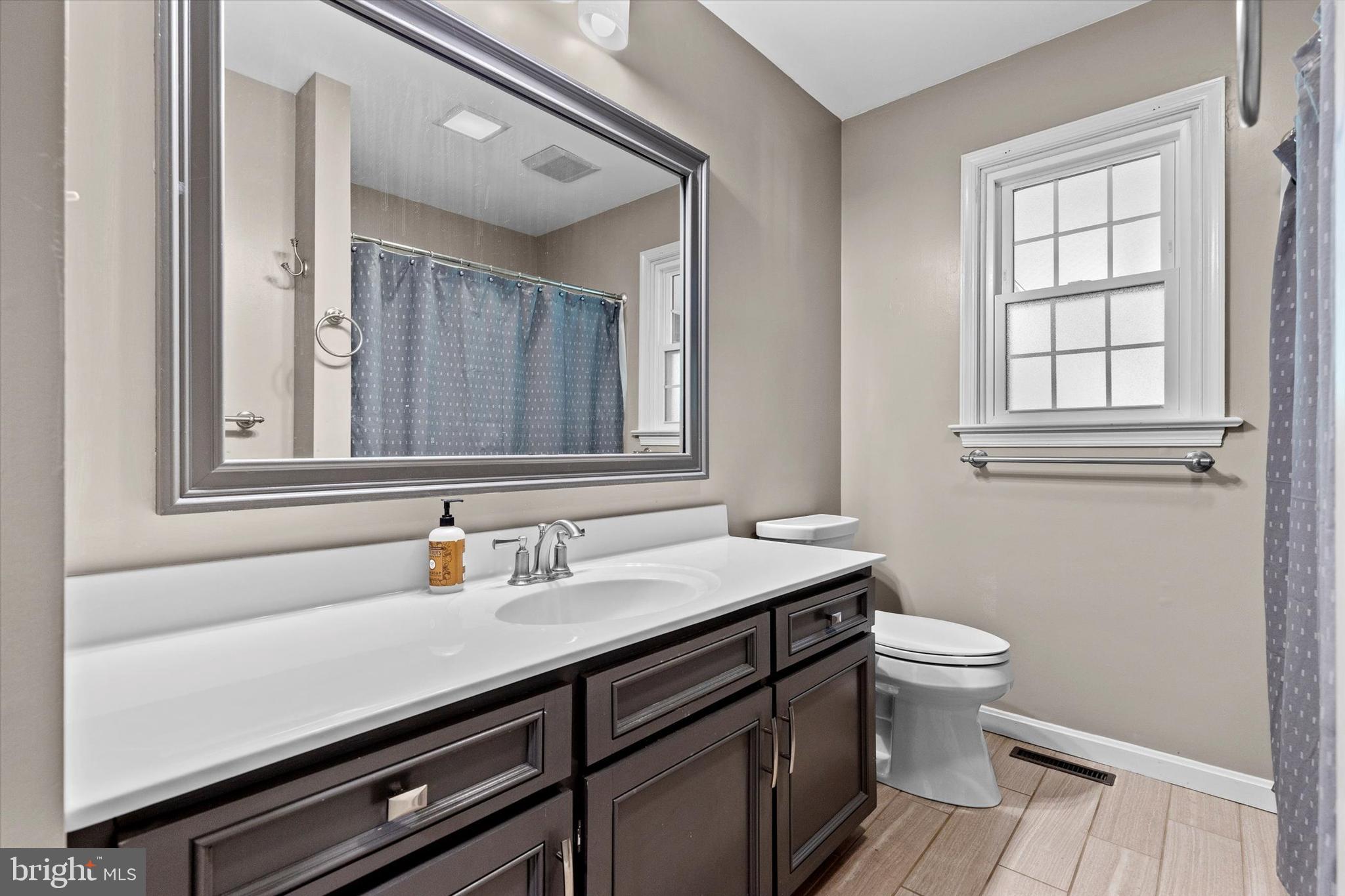 COUNTRY CLUB PARK - Residential