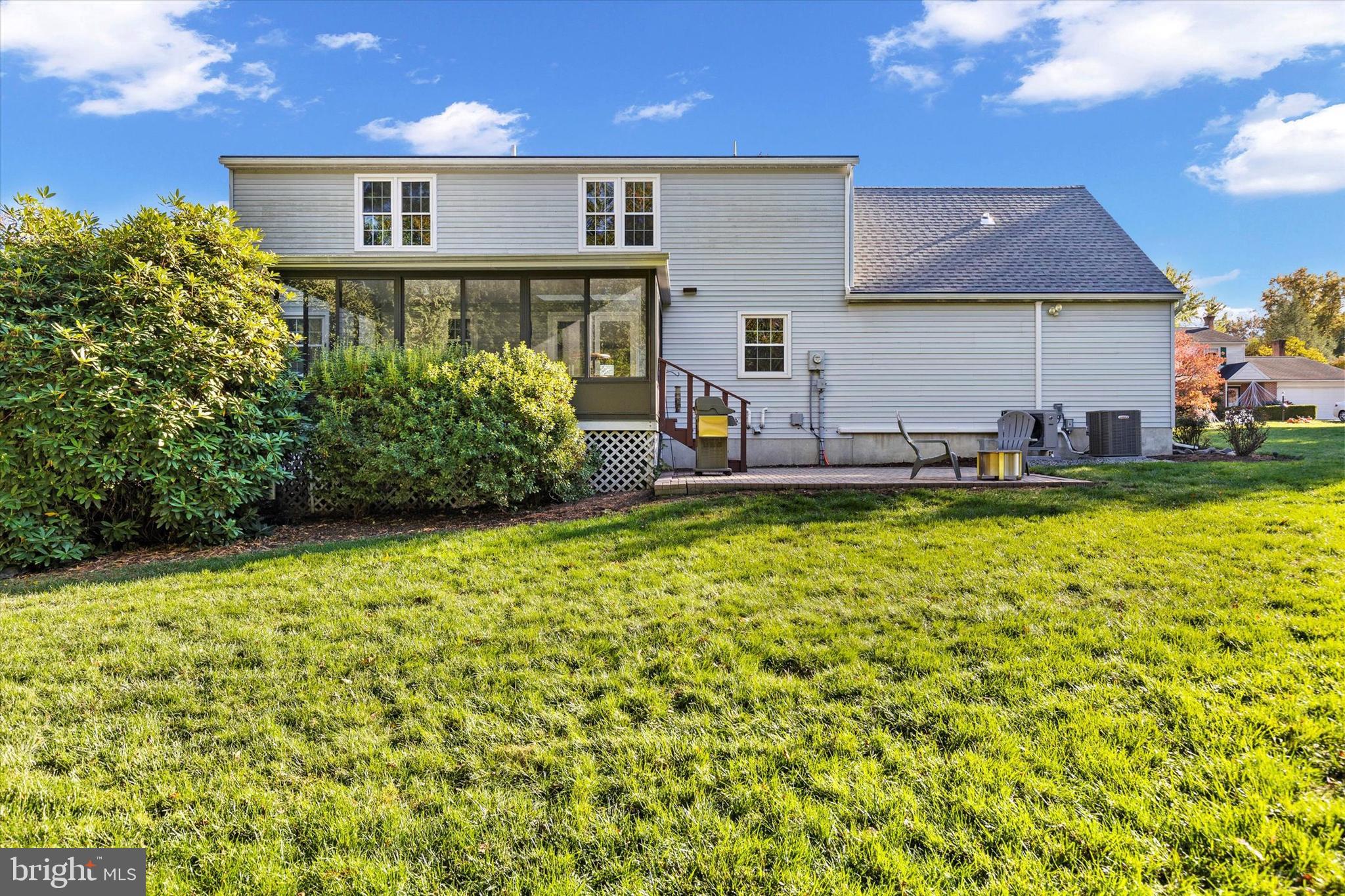 COUNTRY CLUB PARK - Residential