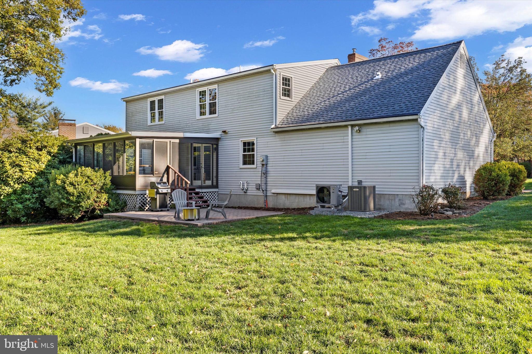 COUNTRY CLUB PARK - Residential