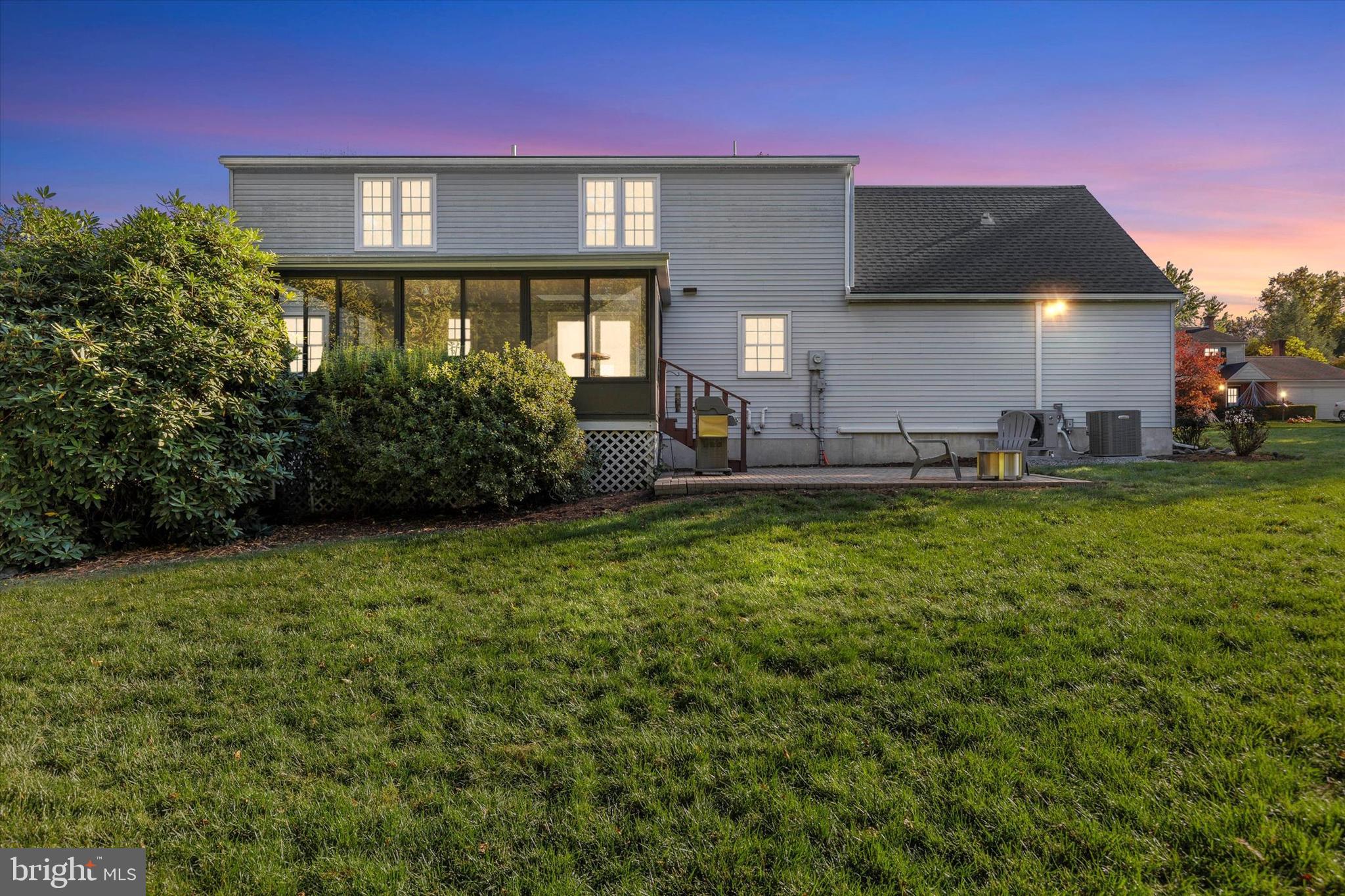 COUNTRY CLUB PARK - Residential