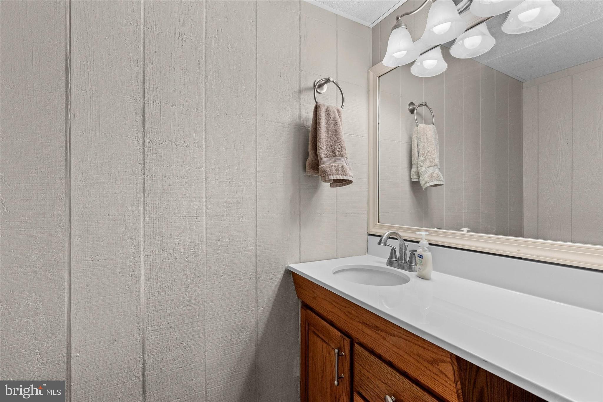 COUNTRY CLUB PARK - Residential