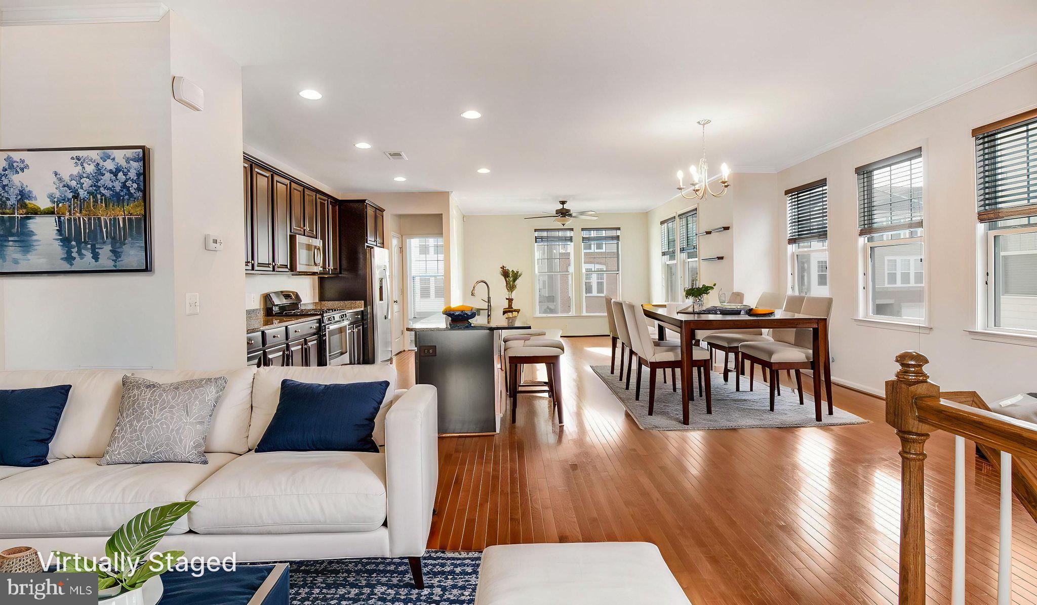 SIGNATURE AT BROADLANDS - Residential Lease