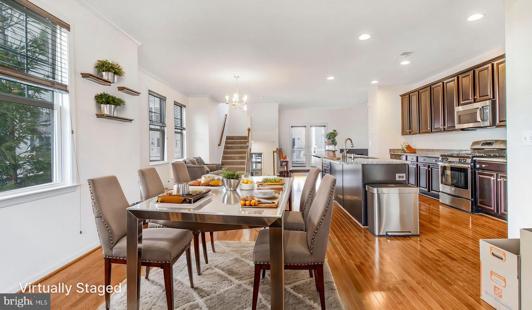 SIGNATURE AT BROADLANDS - Residential Lease