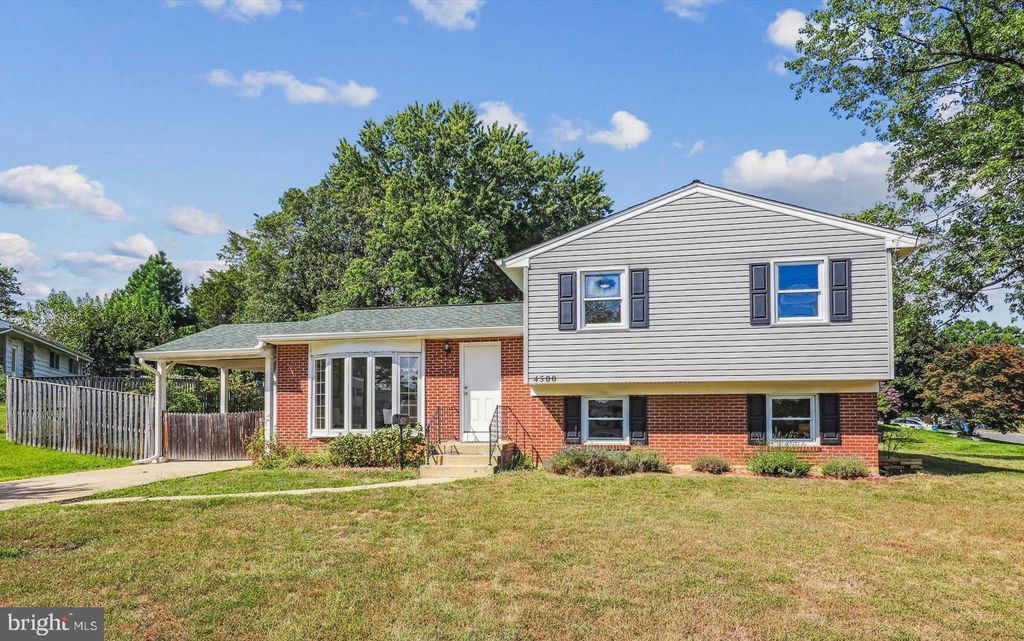 Photo of 4500 Picot Road, ALEXANDRIA, VA 22310 (MLS # VAFX2274200)