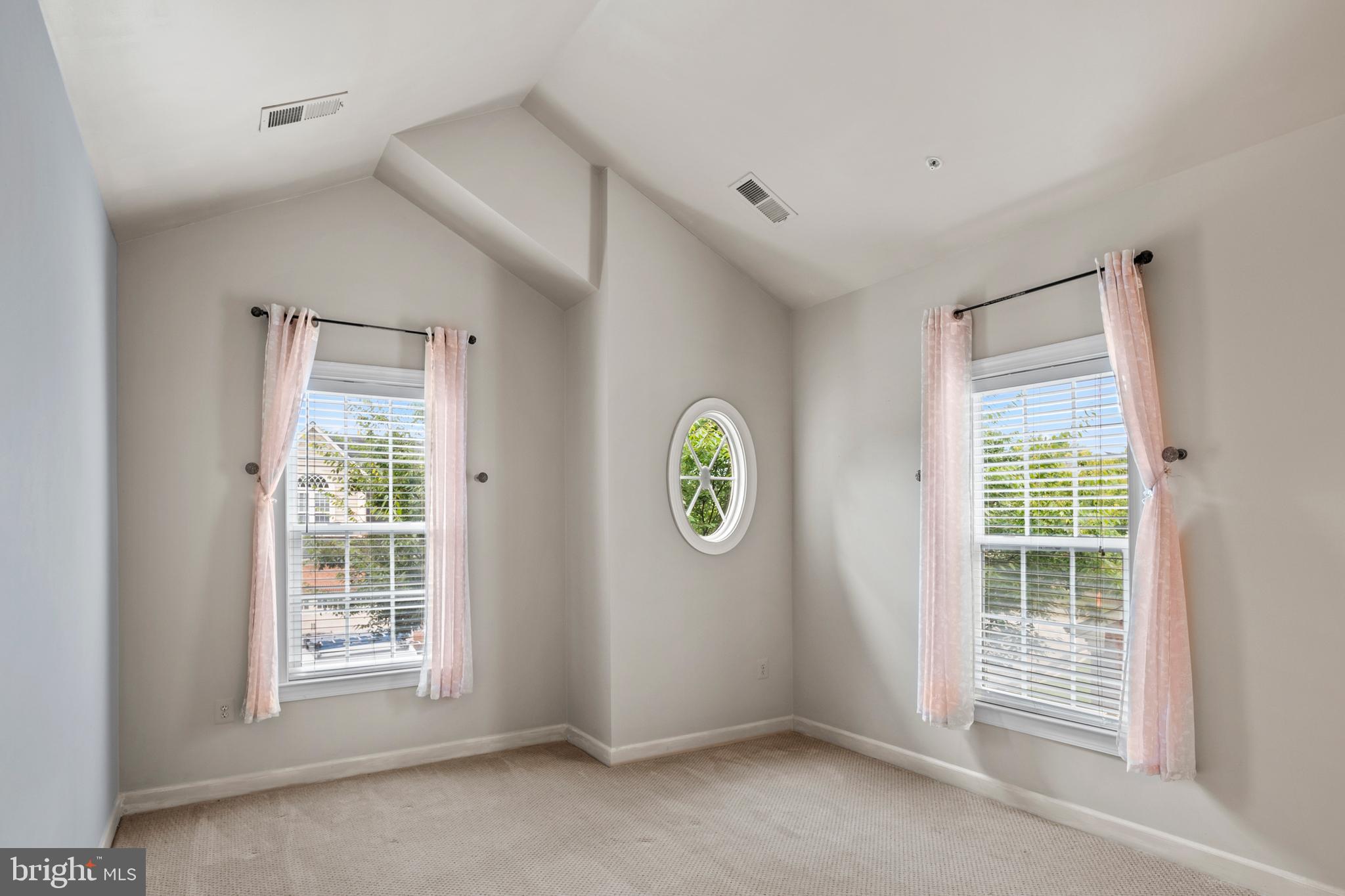 ELLICOTT MEADOWS - Residential