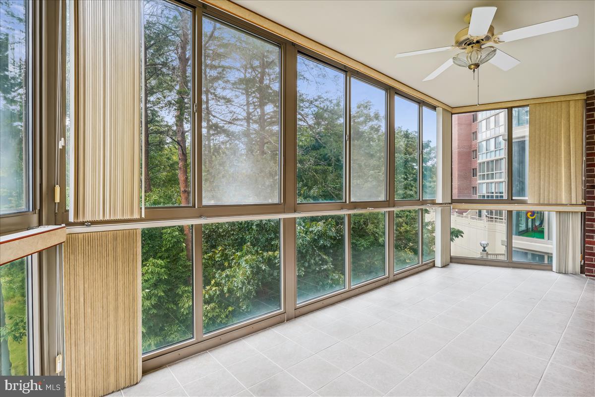 OVERLOOK AT LEISURE WORLD - Residential