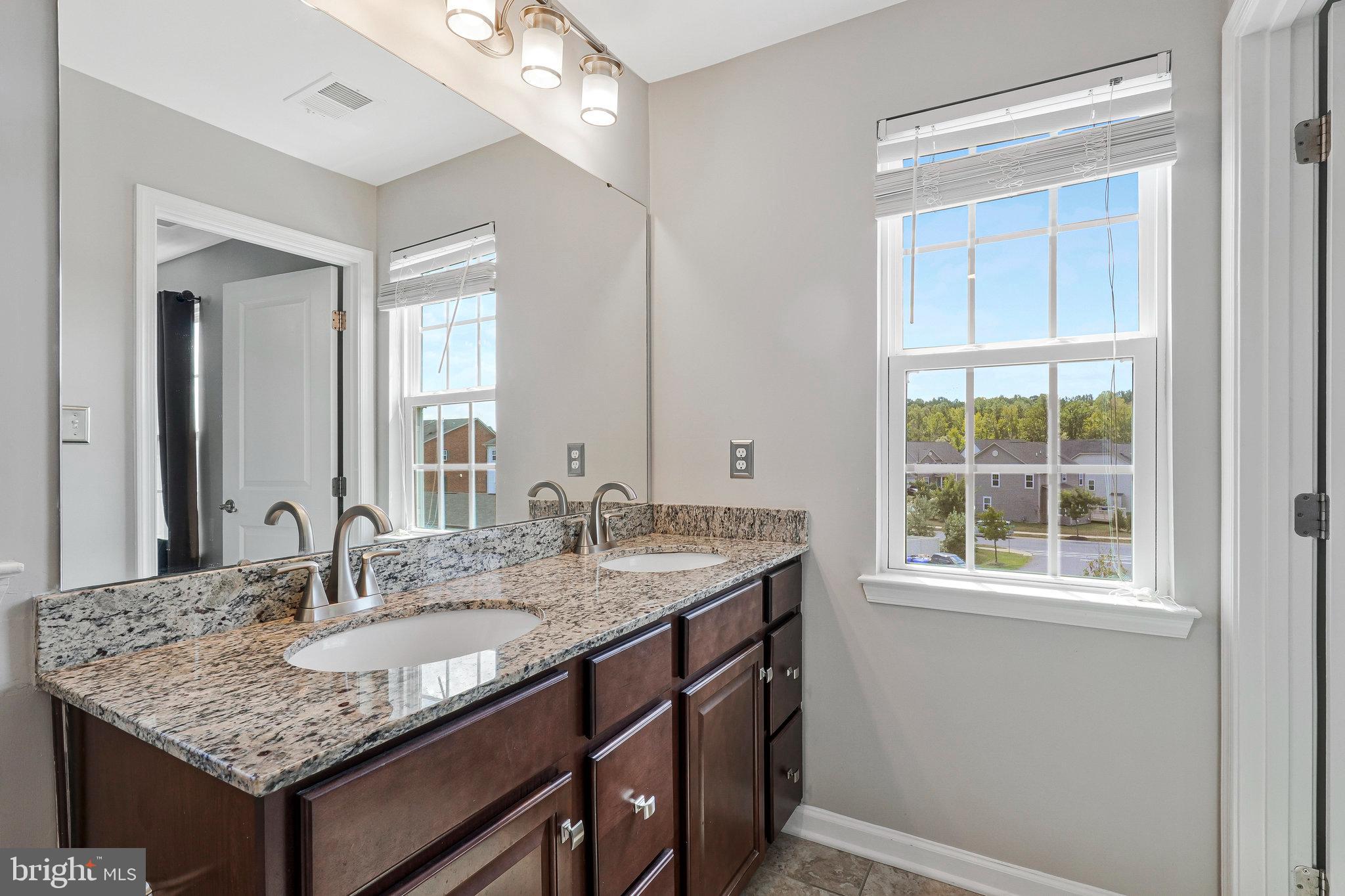 FIELDSIDE - Residential