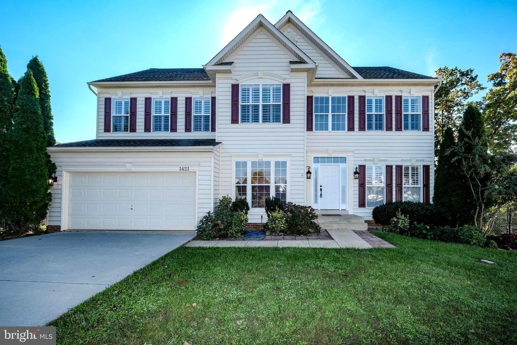 Photo of 1421 Pickett Court, FRONT ROYAL, VA 22630 (MLS # VAWR2012668)