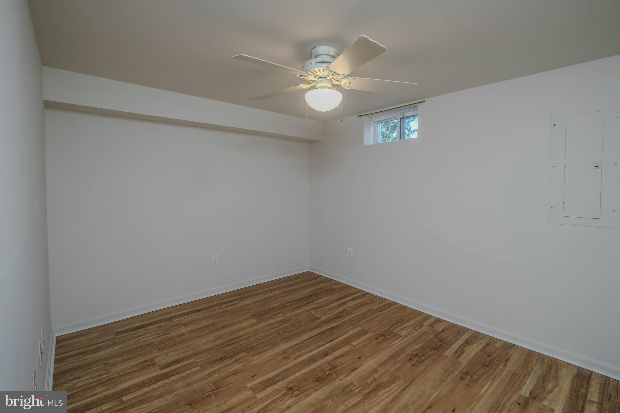 HAPPY CREEK KNOLLS - Residential