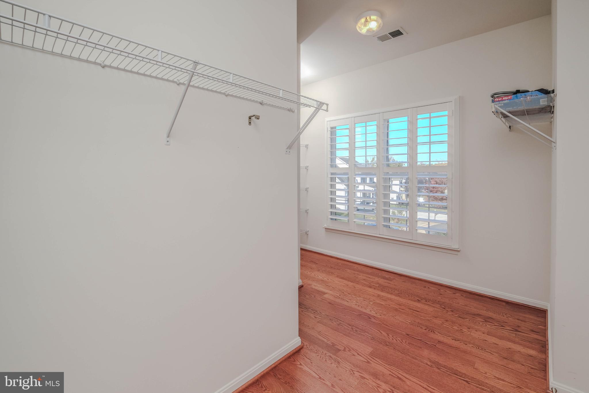 HAPPY CREEK KNOLLS - Residential