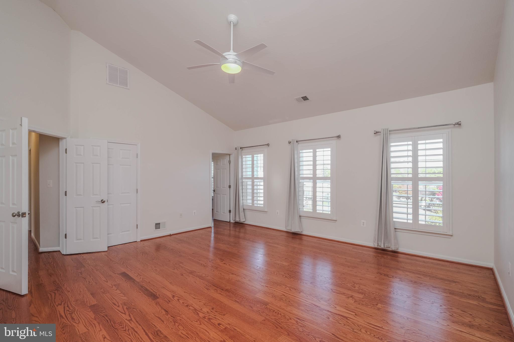 HAPPY CREEK KNOLLS - Residential