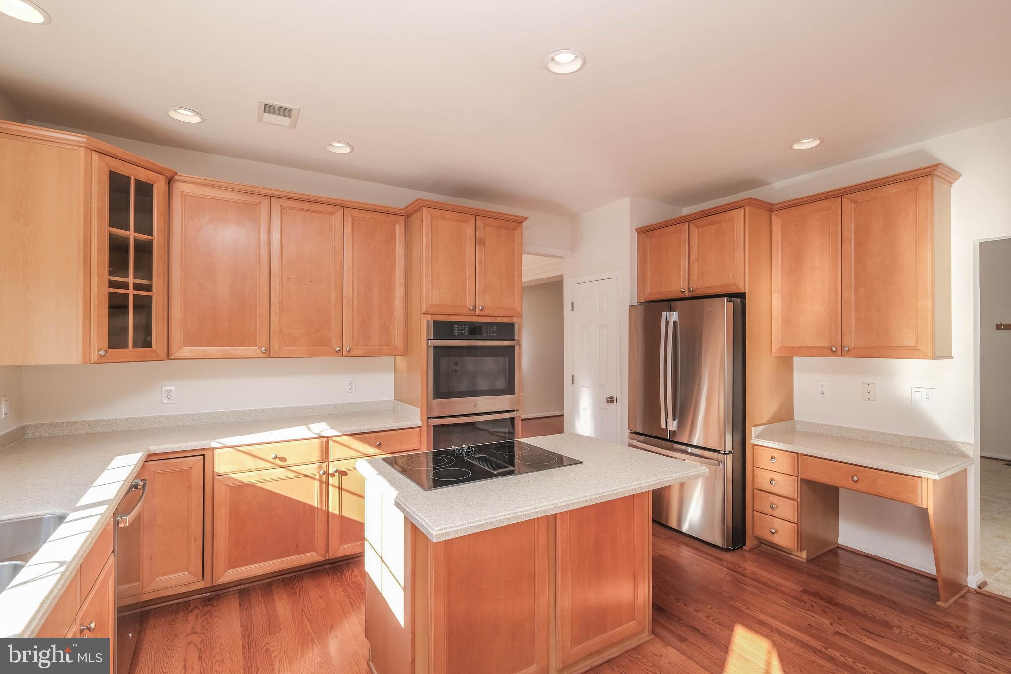 HAPPY CREEK KNOLLS - Residential