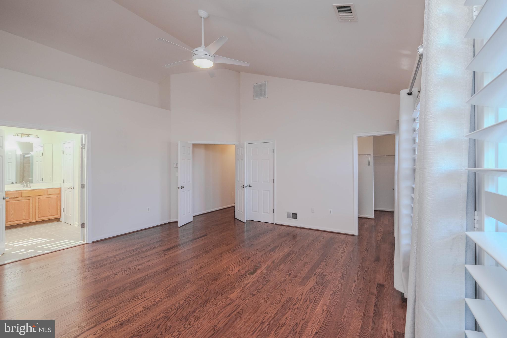 HAPPY CREEK KNOLLS - Residential