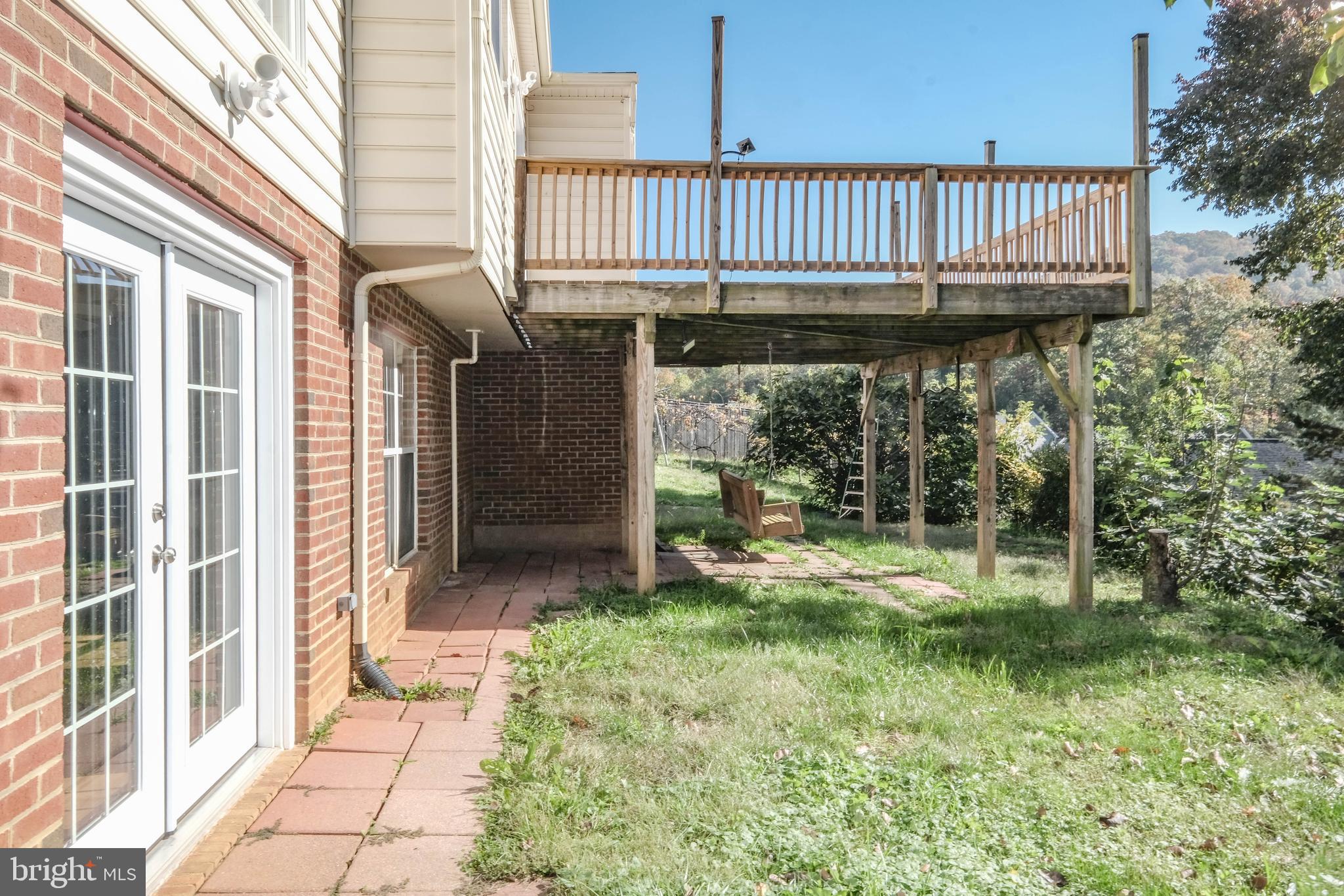 HAPPY CREEK KNOLLS - Residential