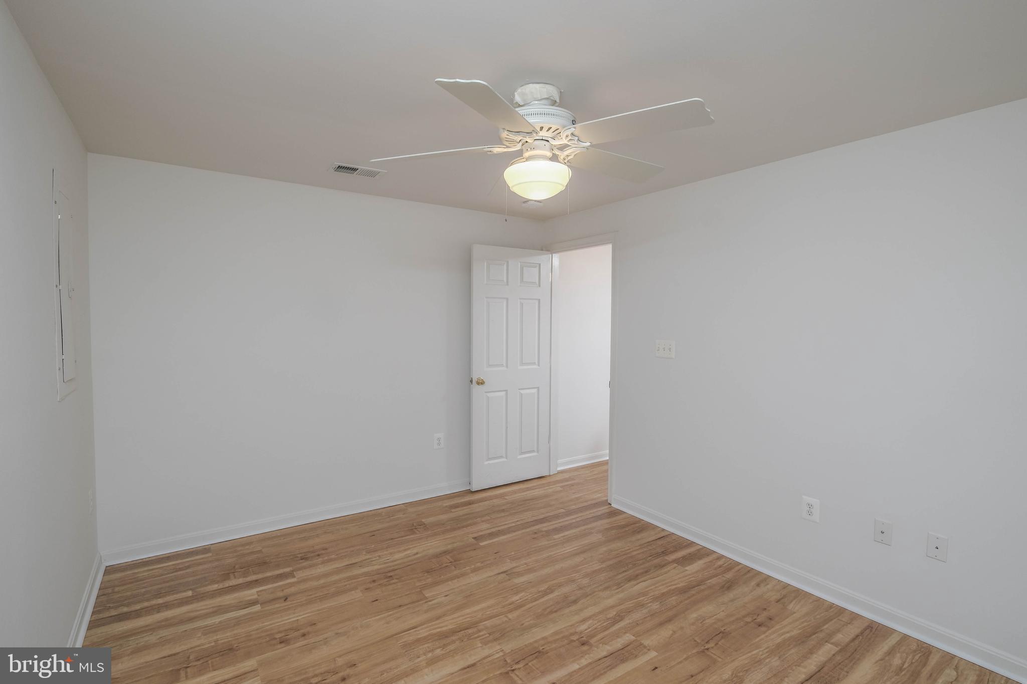 HAPPY CREEK KNOLLS - Residential