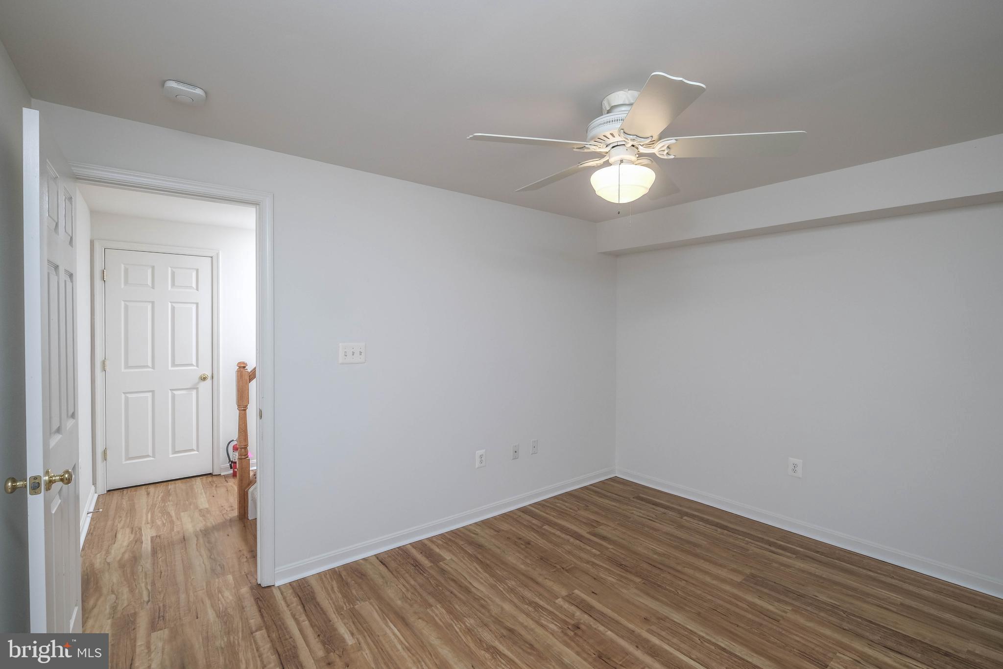 HAPPY CREEK KNOLLS - Residential