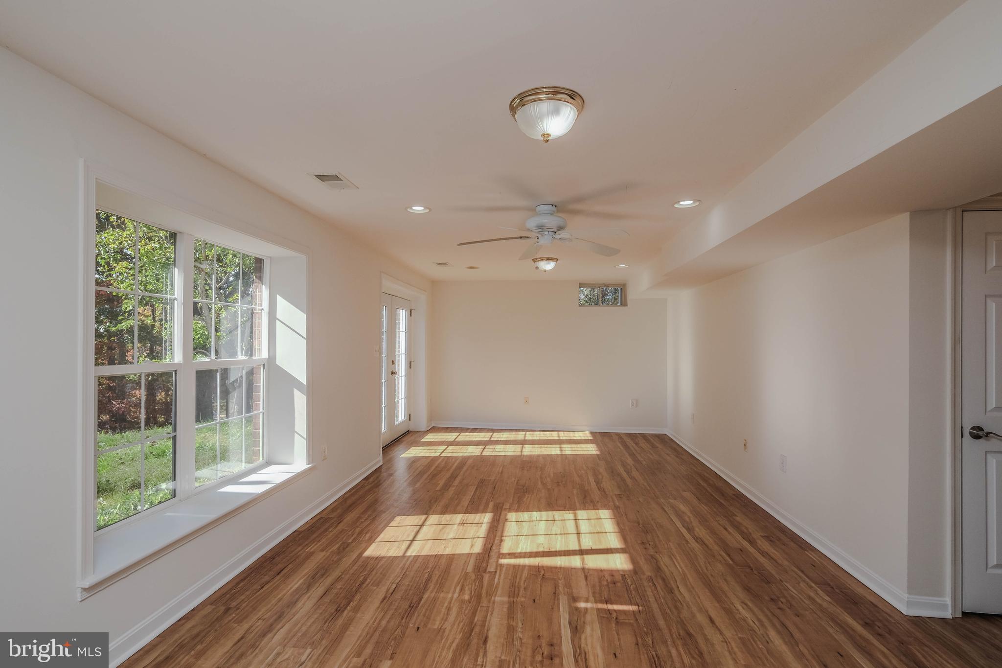 HAPPY CREEK KNOLLS - Residential