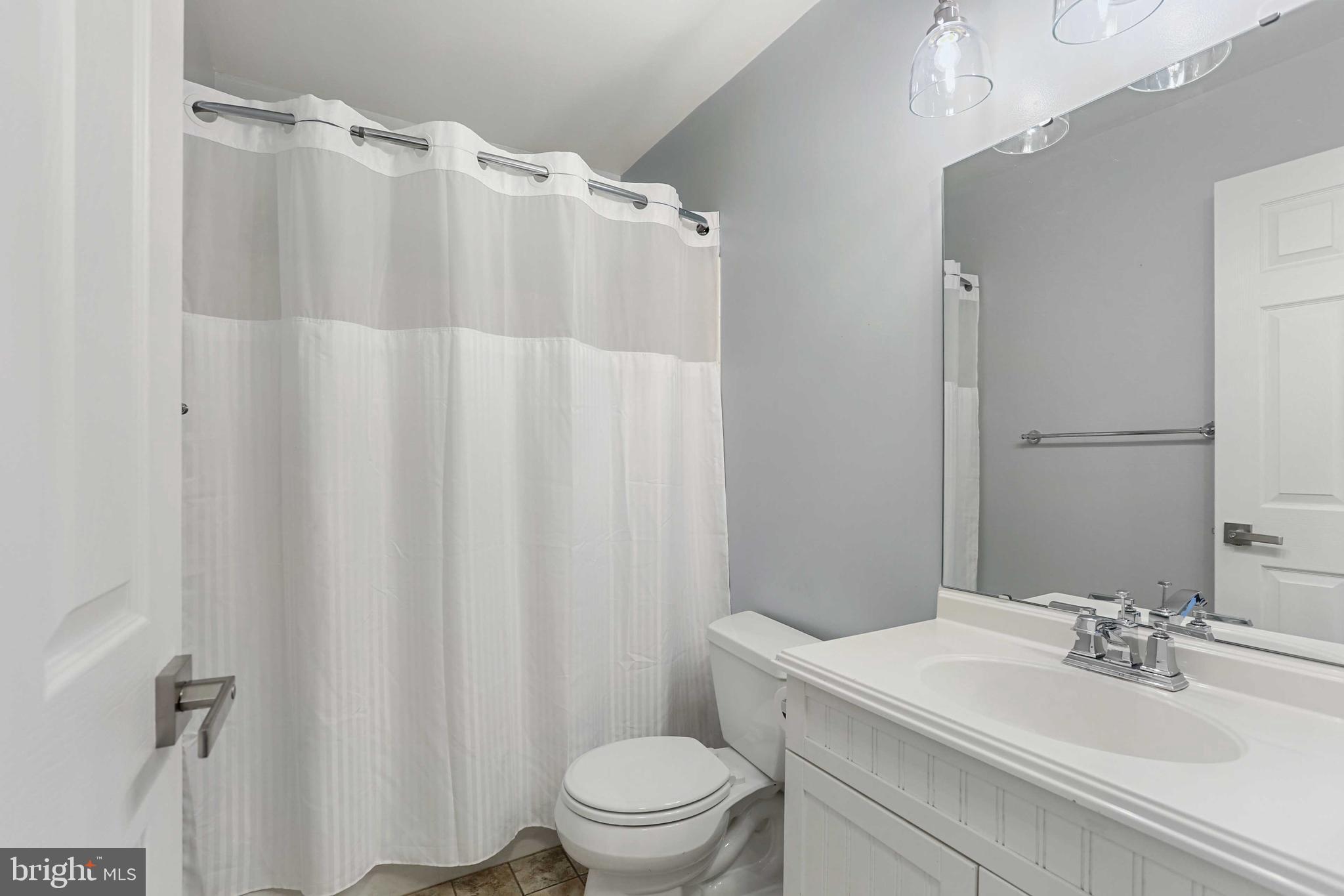 CASTLE HARBOUR CONDO - Residential Lease