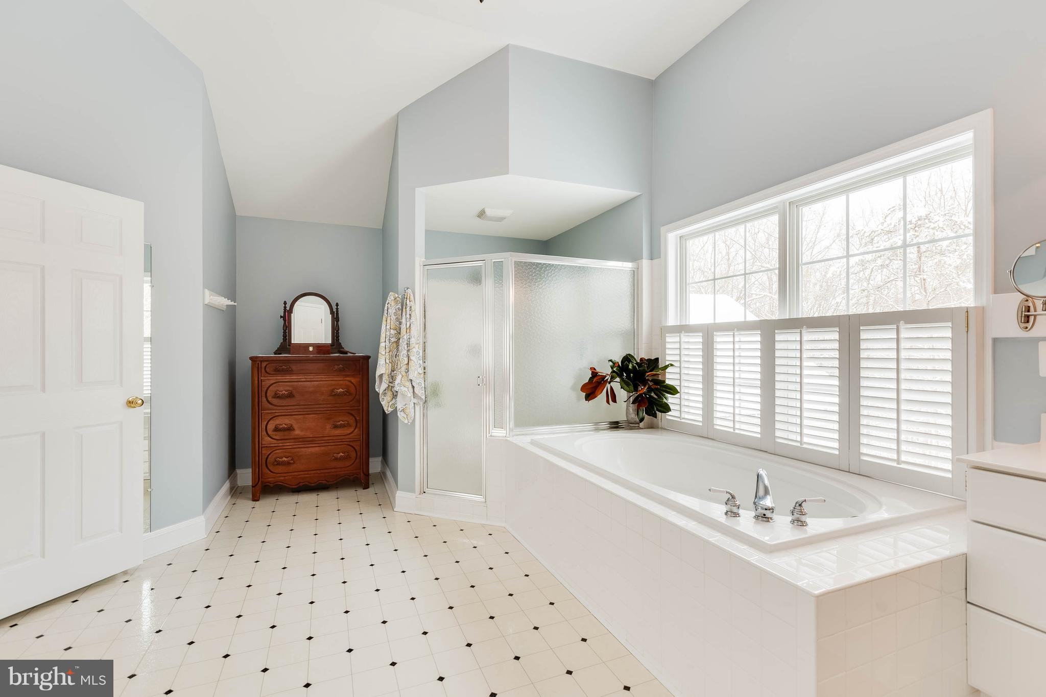 AVENMAR - Residential