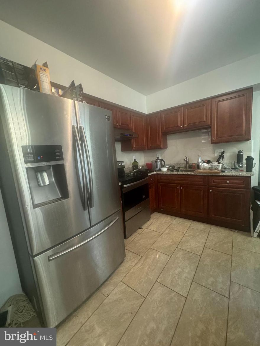 This house has renovated couple years ago. It has four bedrooms, one guess room, plus five full bathrooms. Close to Drexel University, UPenn. Great location! Convenient to public transportation, schools, recreation center, shops, restaurants. schedule your tour.