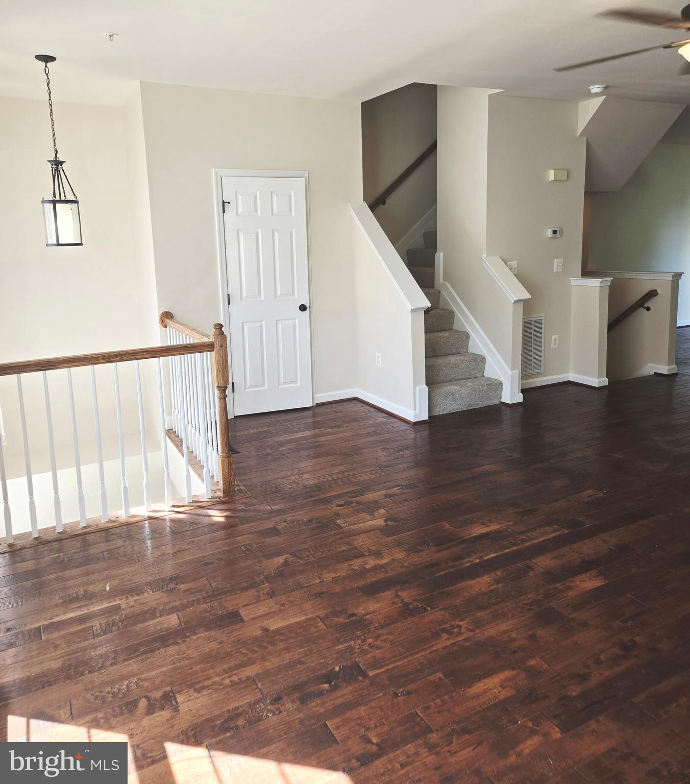 VILLAS ON WATERS EDGE - Residential