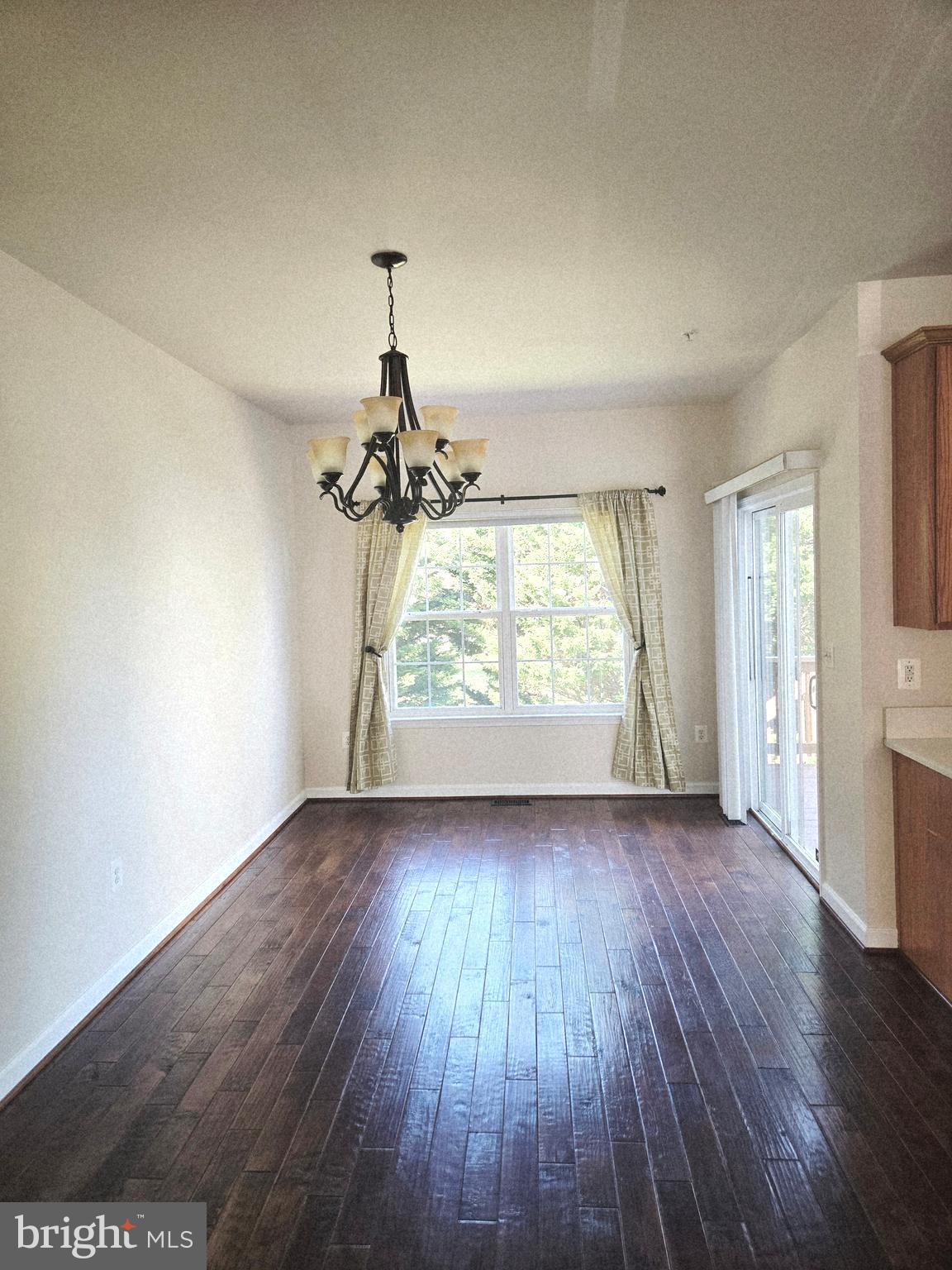 VILLAS ON WATERS EDGE - Residential