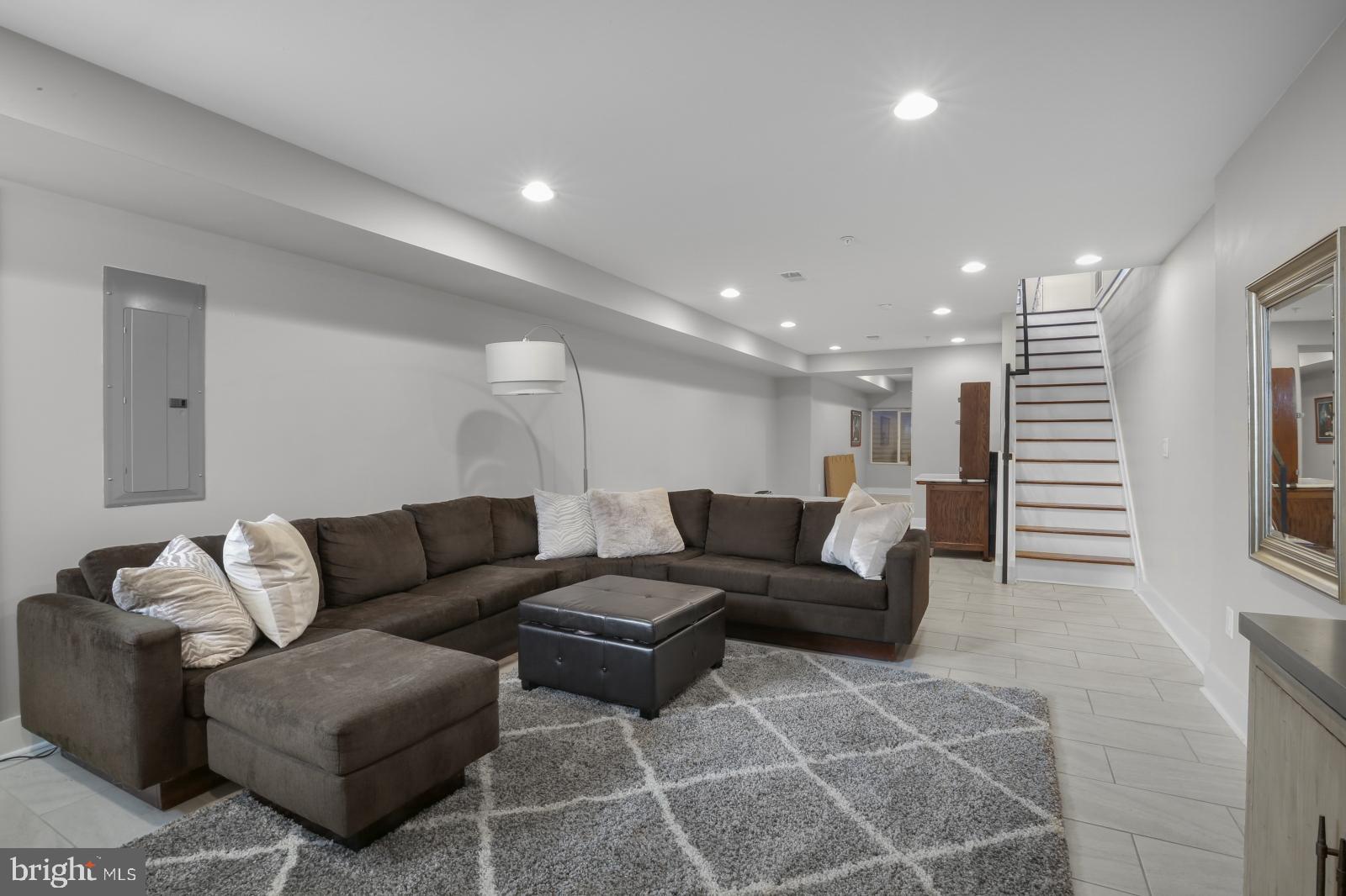 FISHTOWN - Residential Lease