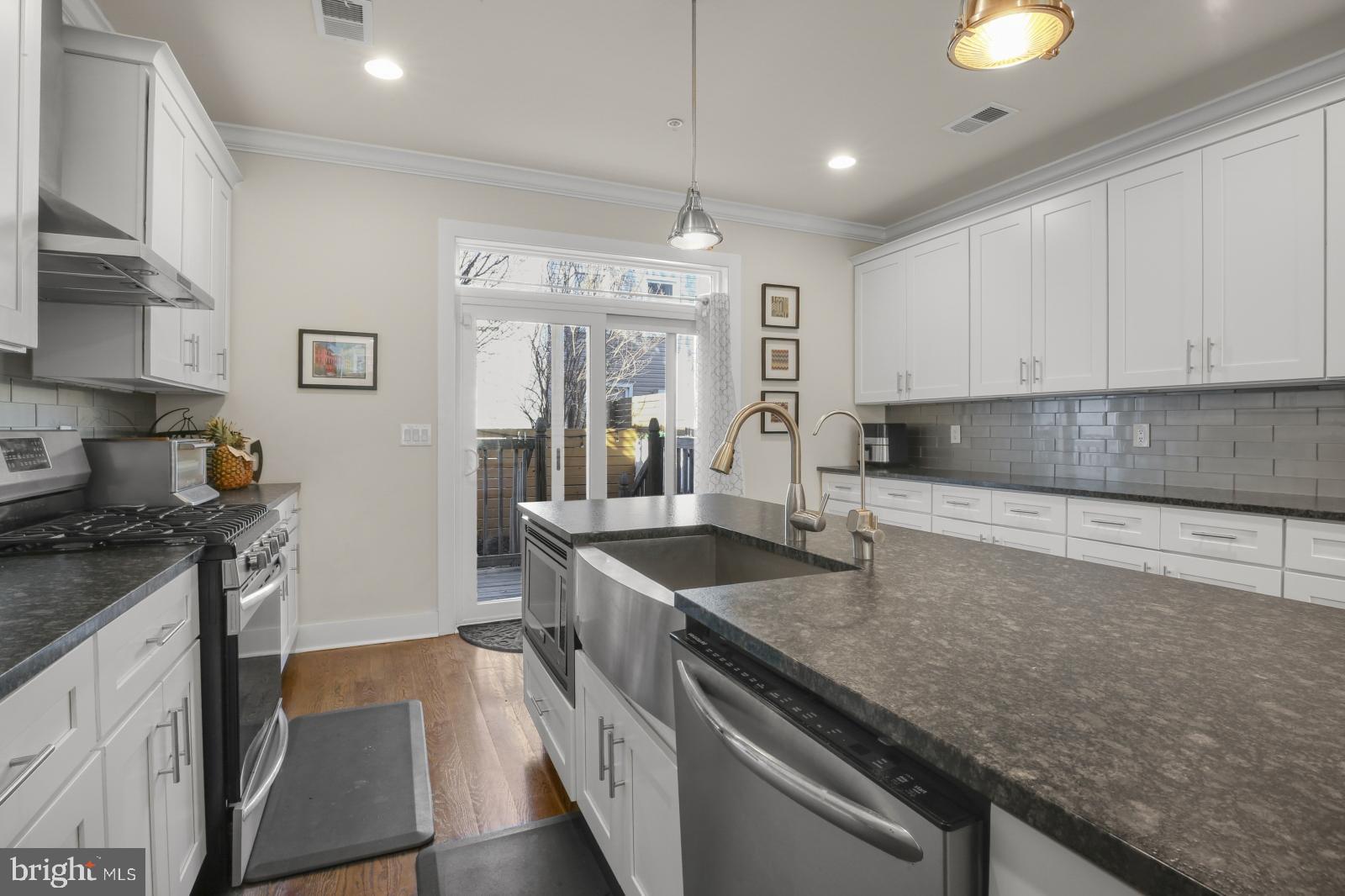 FISHTOWN - Residential Lease