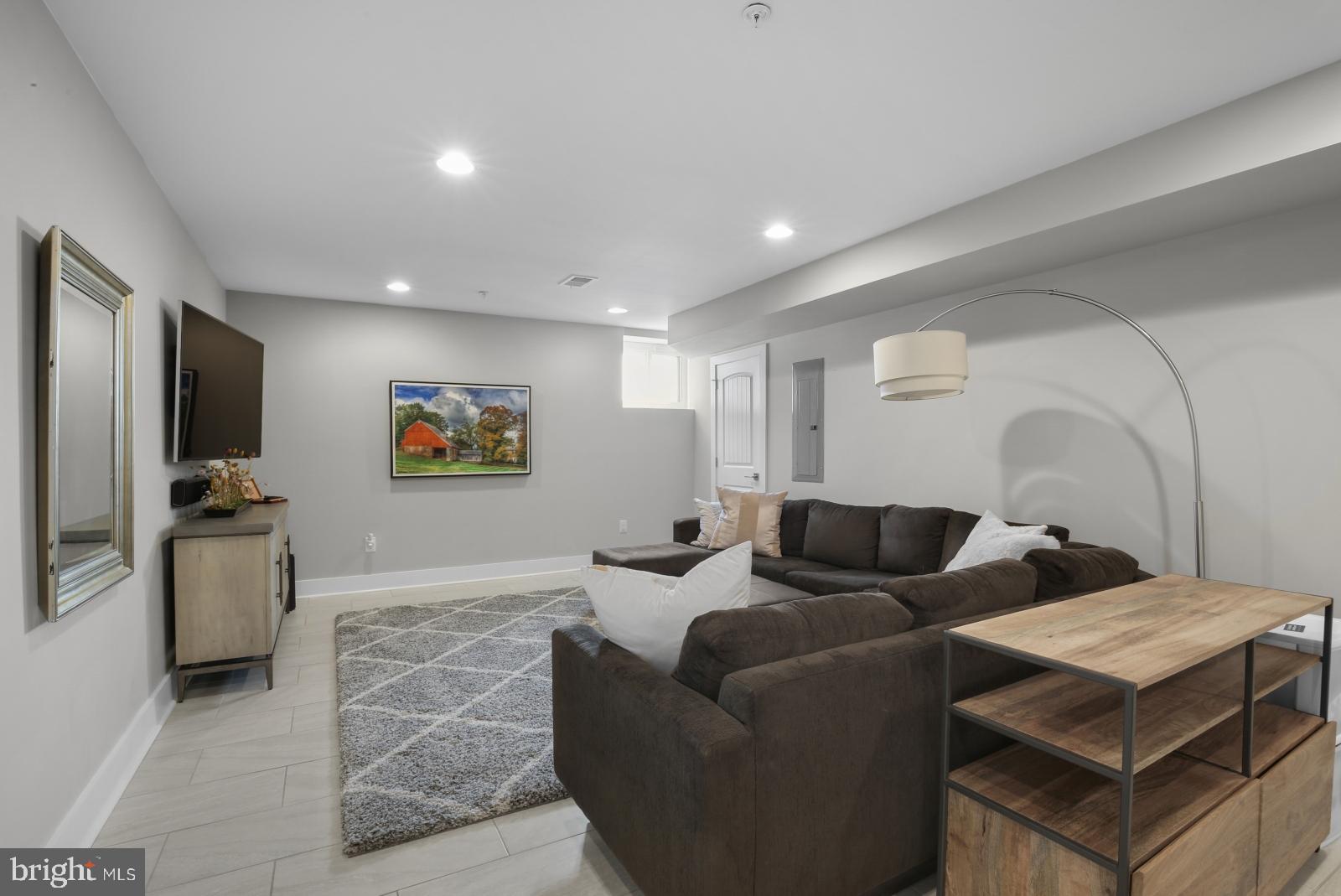 FISHTOWN - Residential Lease