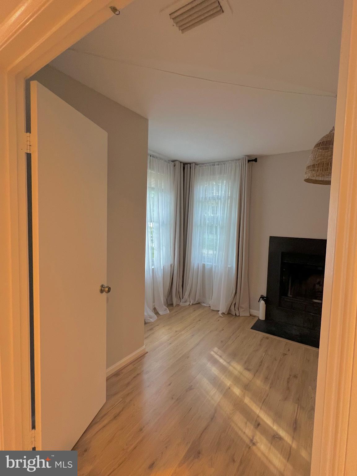 WILLOW COVE MANORS - Residential Lease