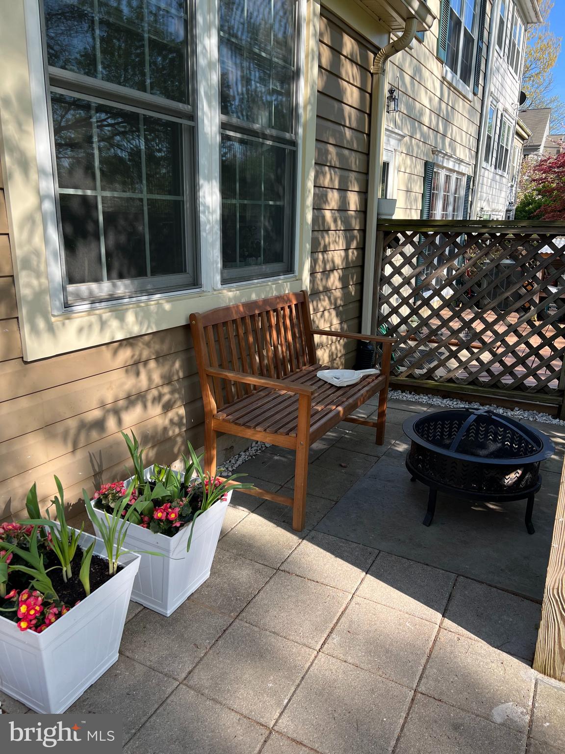 WILLOW COVE MANORS - Residential Lease