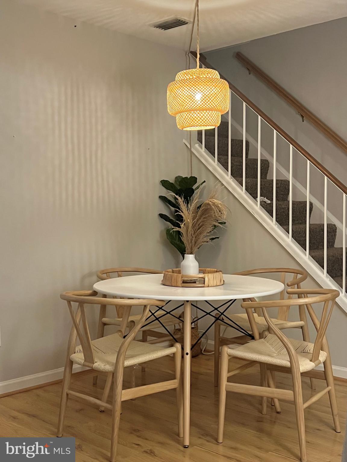 WILLOW COVE MANORS - Residential Lease