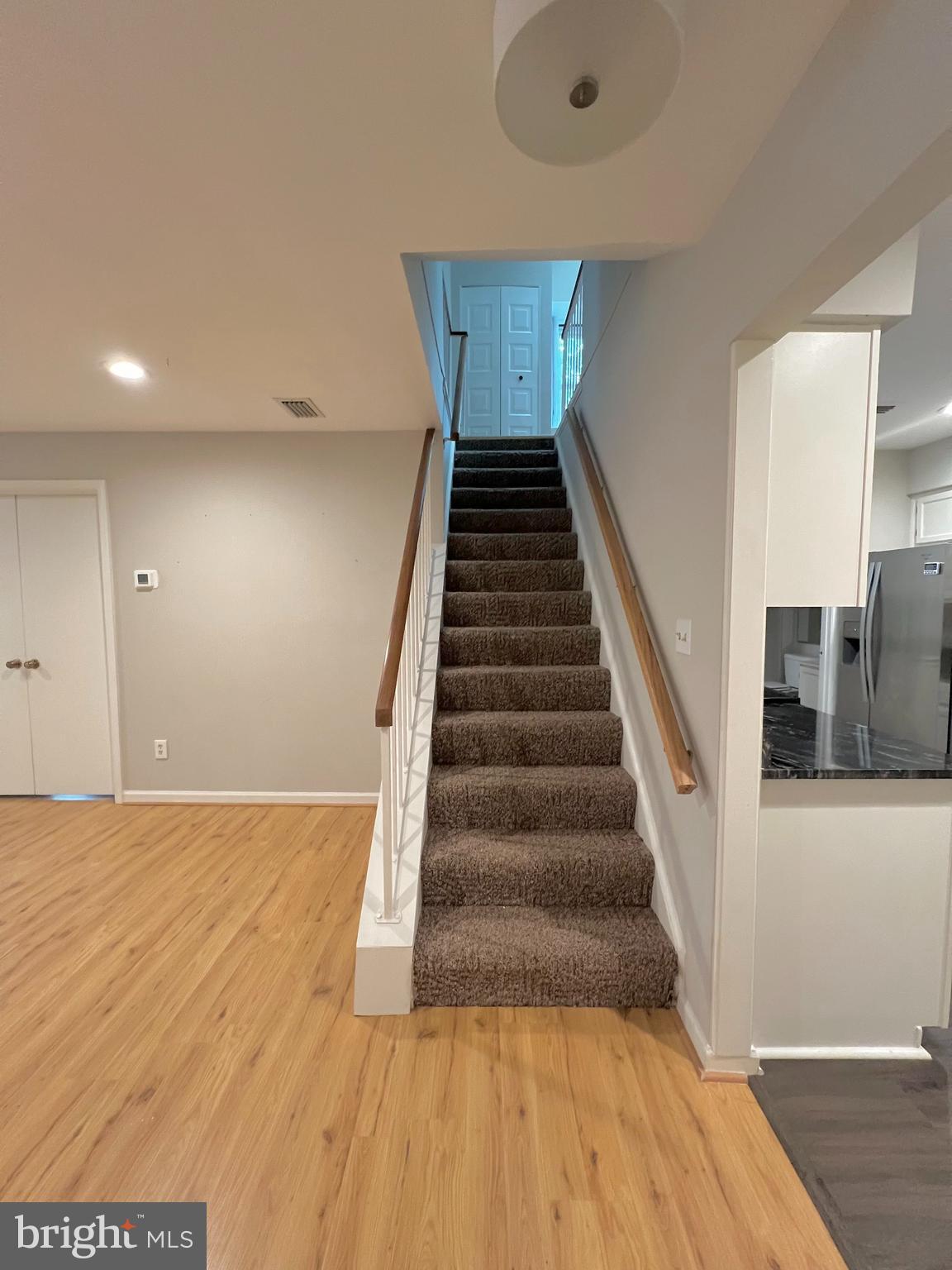 WILLOW COVE MANORS - Residential Lease