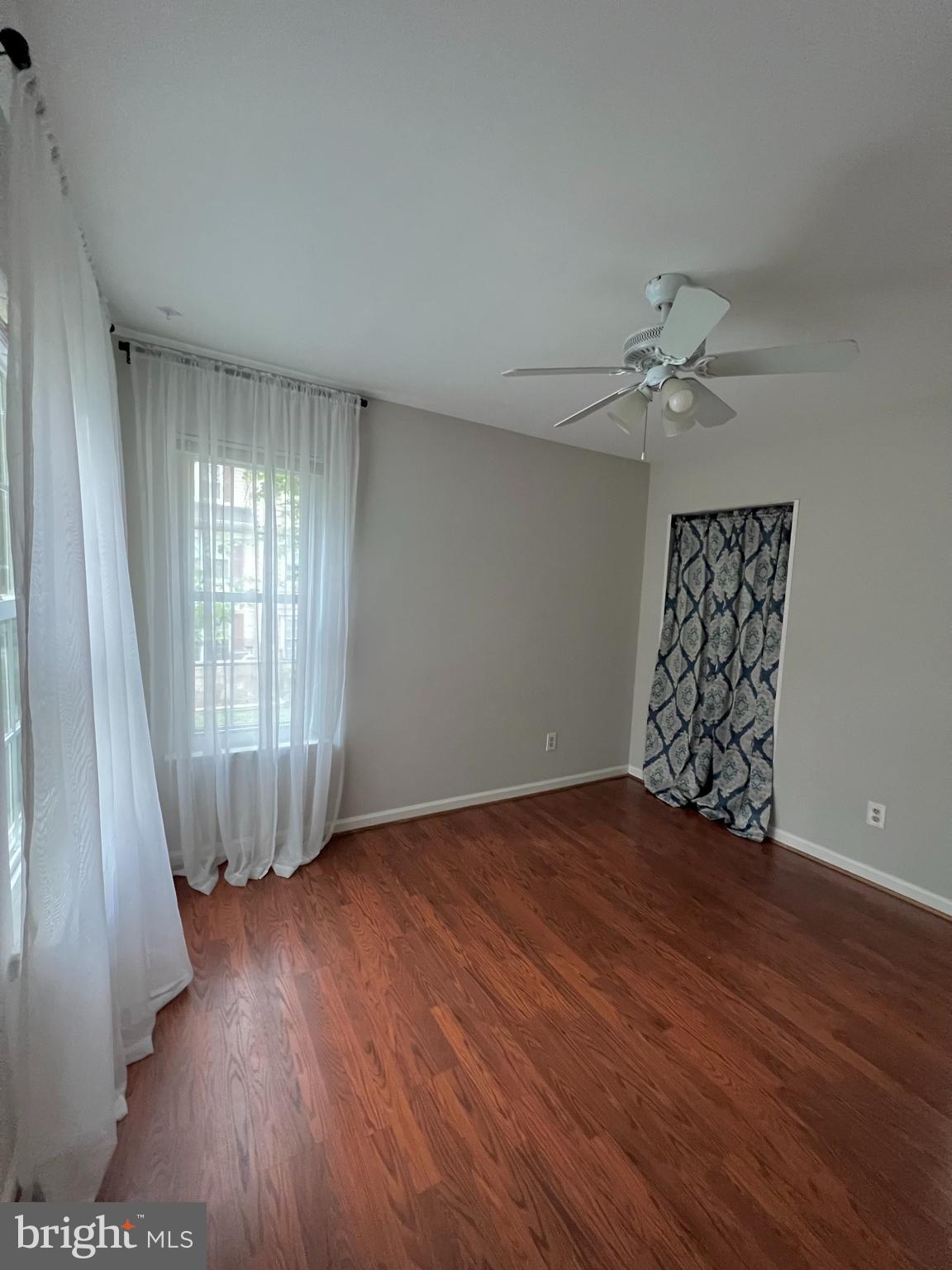 WILLOW COVE MANORS - Residential Lease