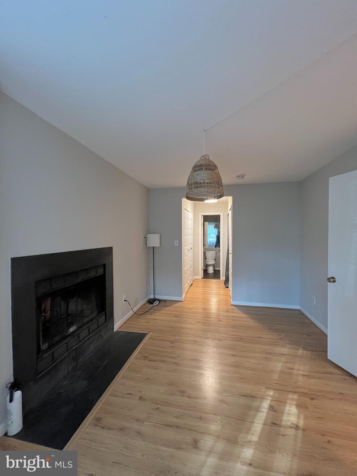 WILLOW COVE MANORS - Residential Lease