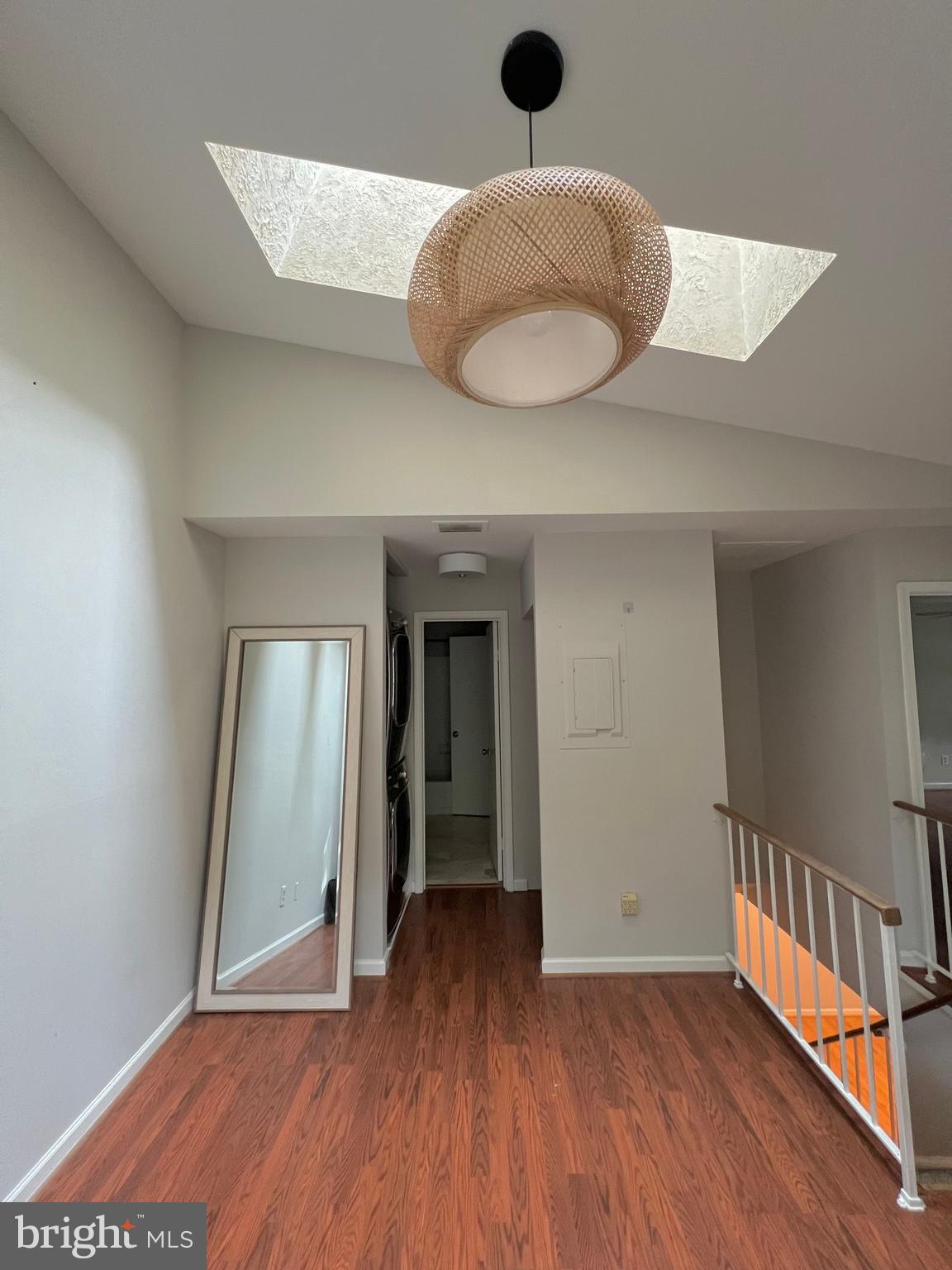 WILLOW COVE MANORS - Residential Lease