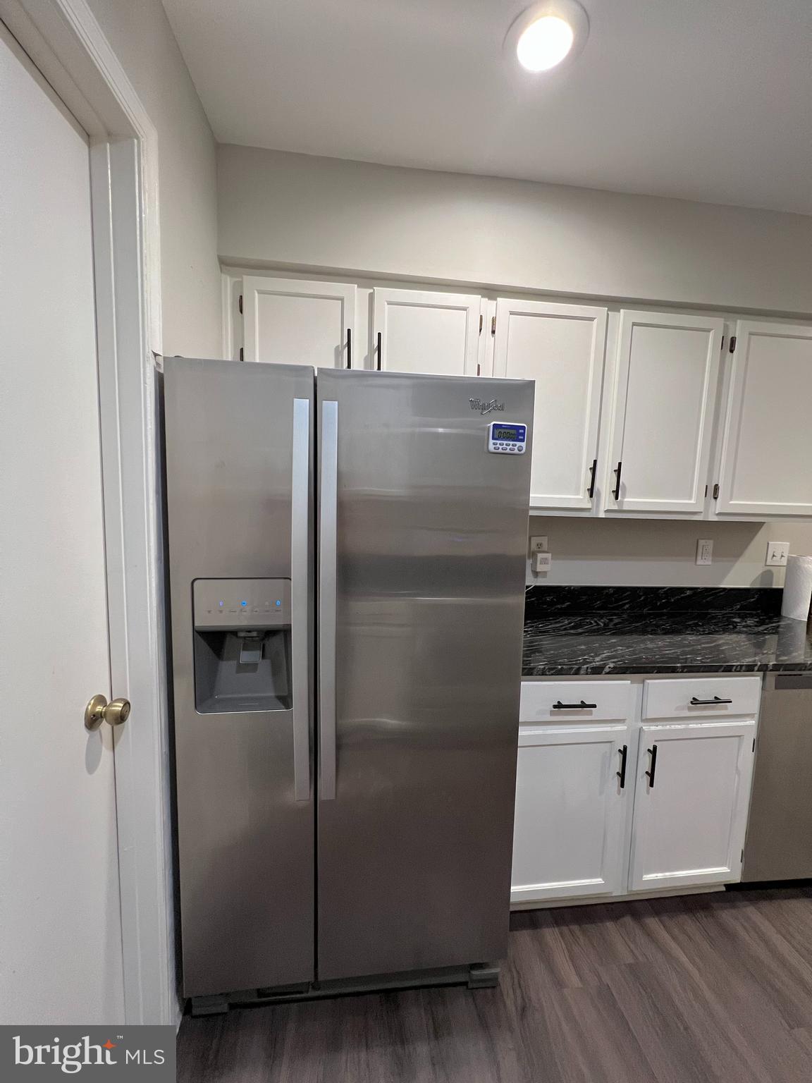 WILLOW COVE MANORS - Residential Lease