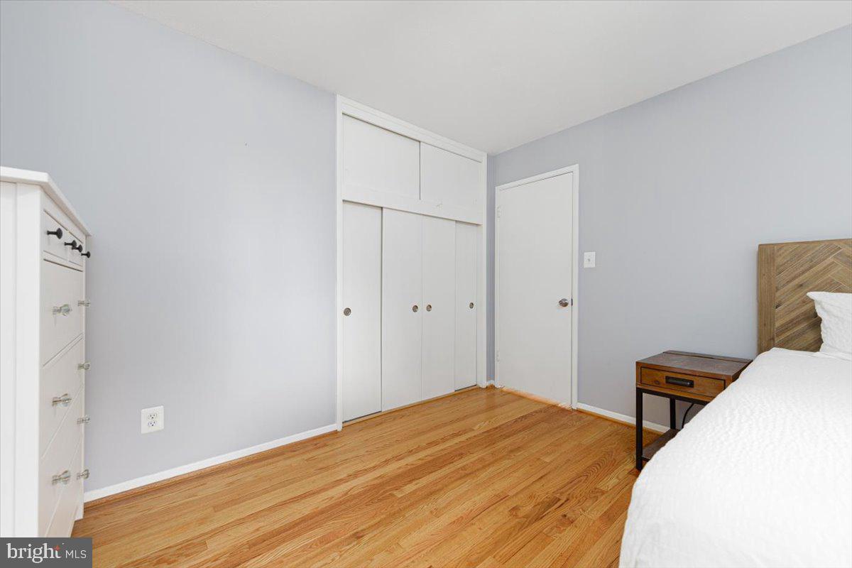 CRESTWOOD MANOR - Residential Lease