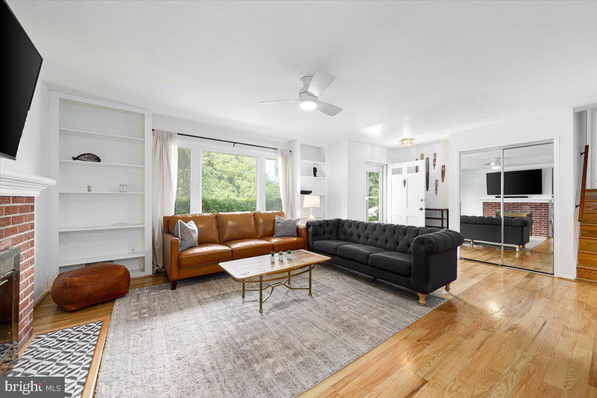 CRESTWOOD MANOR - Residential Lease