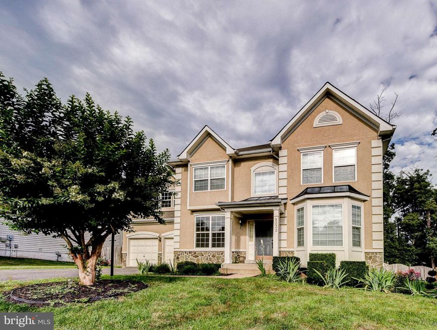 Clean slate ready for you!  4 BD/3.5 BA Colonial in sought after Hastings Run.Main Lvl.has spacious Kitchen w/center island and breakfast  area leading to Deck w/beautiful views,Fam.Rm w/gas burning,, bright Living and Dining Rms,sun-filled Office.Upstairs Master BR w/sitting area,gas three sided FP,vaulted ceiling.New Furnace, new HVAC,new Carpets.Finished Lower Lvl w/Rec. Rm,Den,Gym,full BA