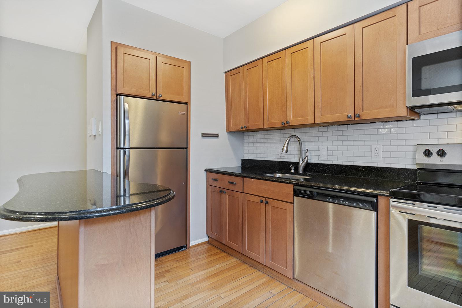 WASHINGTON SQ WEST - Residential Lease