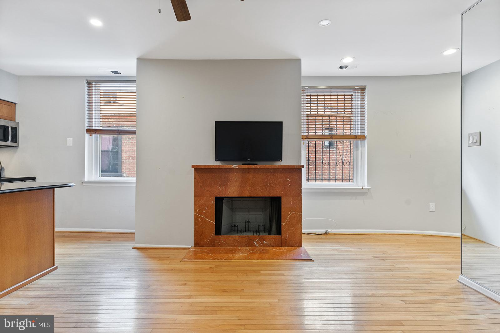 WASHINGTON SQ WEST - Residential Lease
