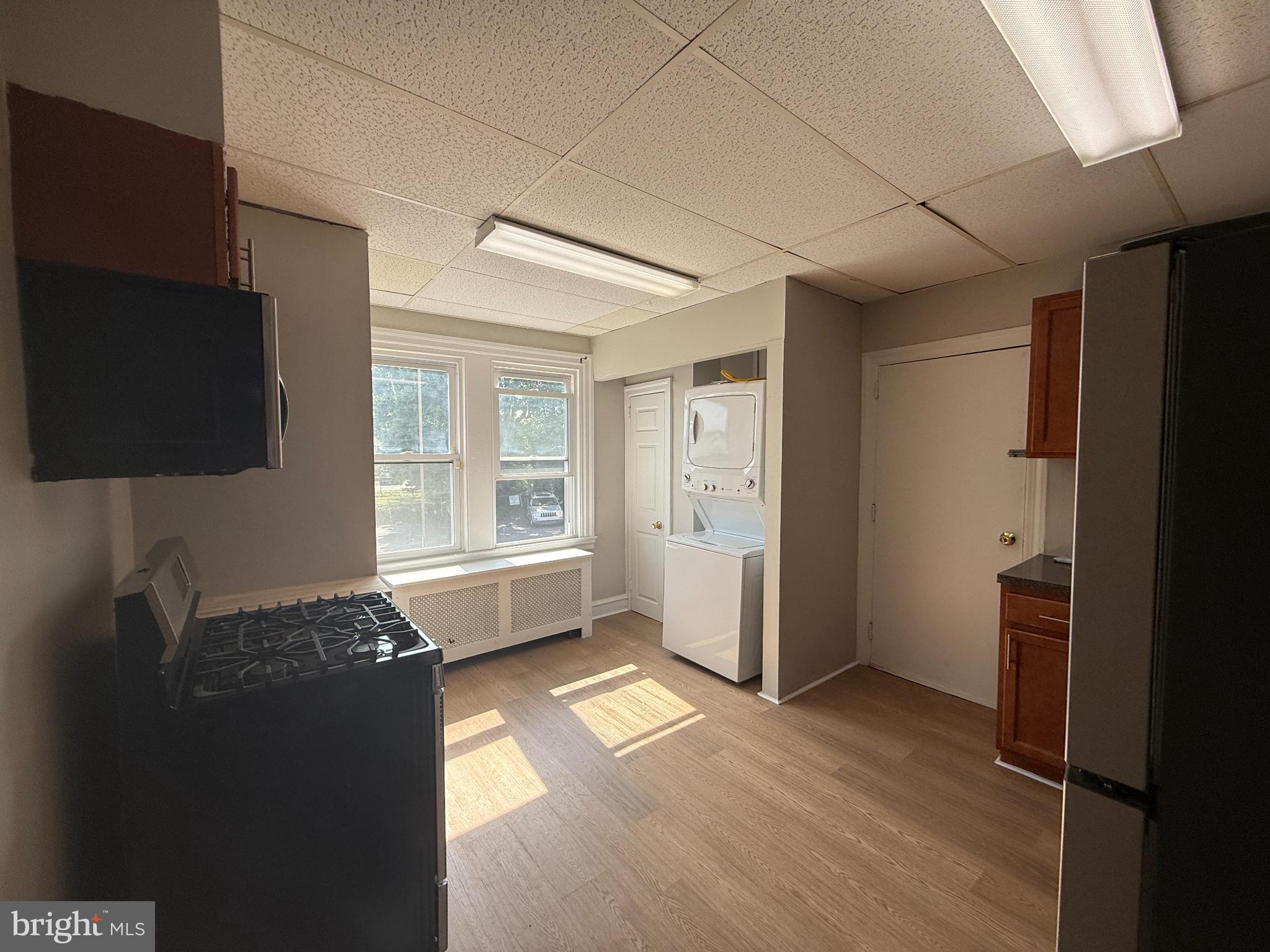 GLENSIDE - Residential Lease