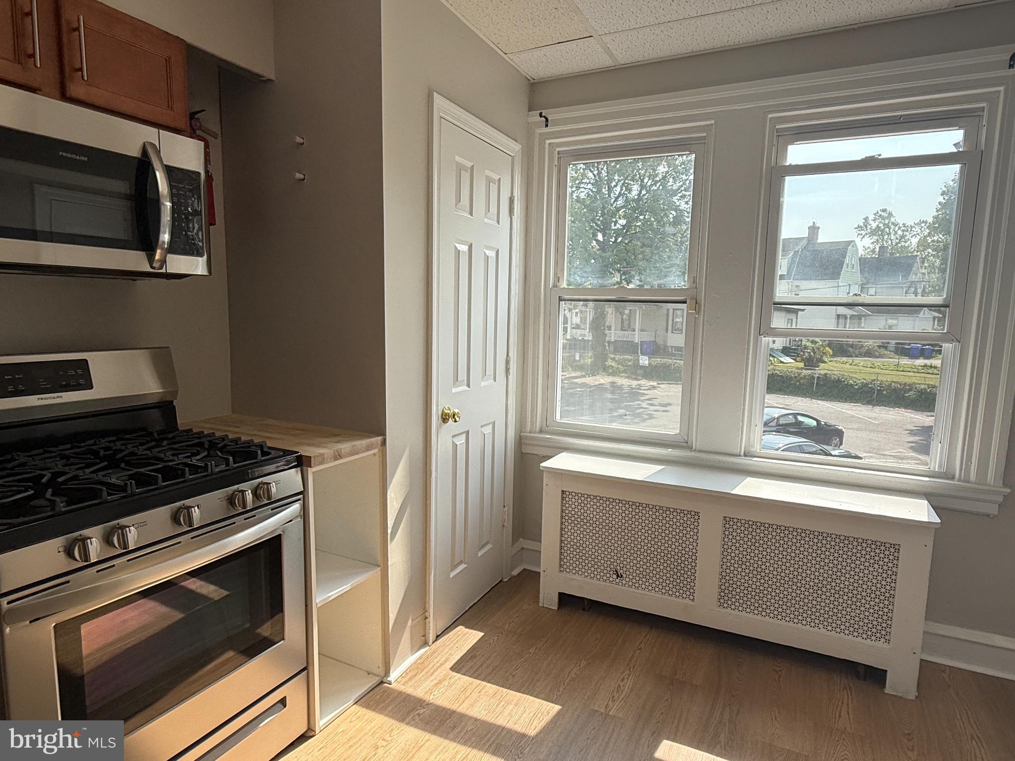 GLENSIDE - Residential Lease