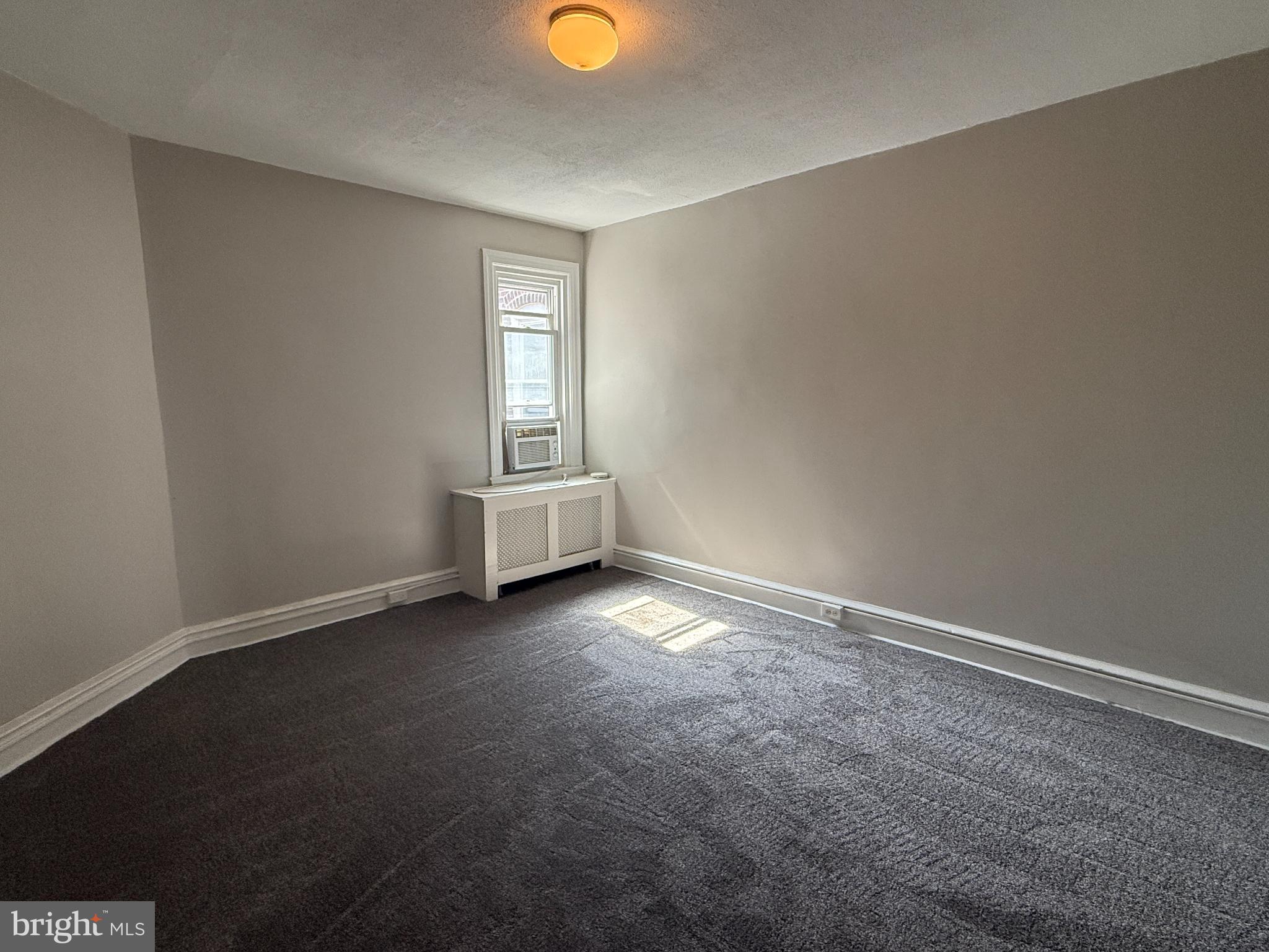 GLENSIDE - Residential Lease