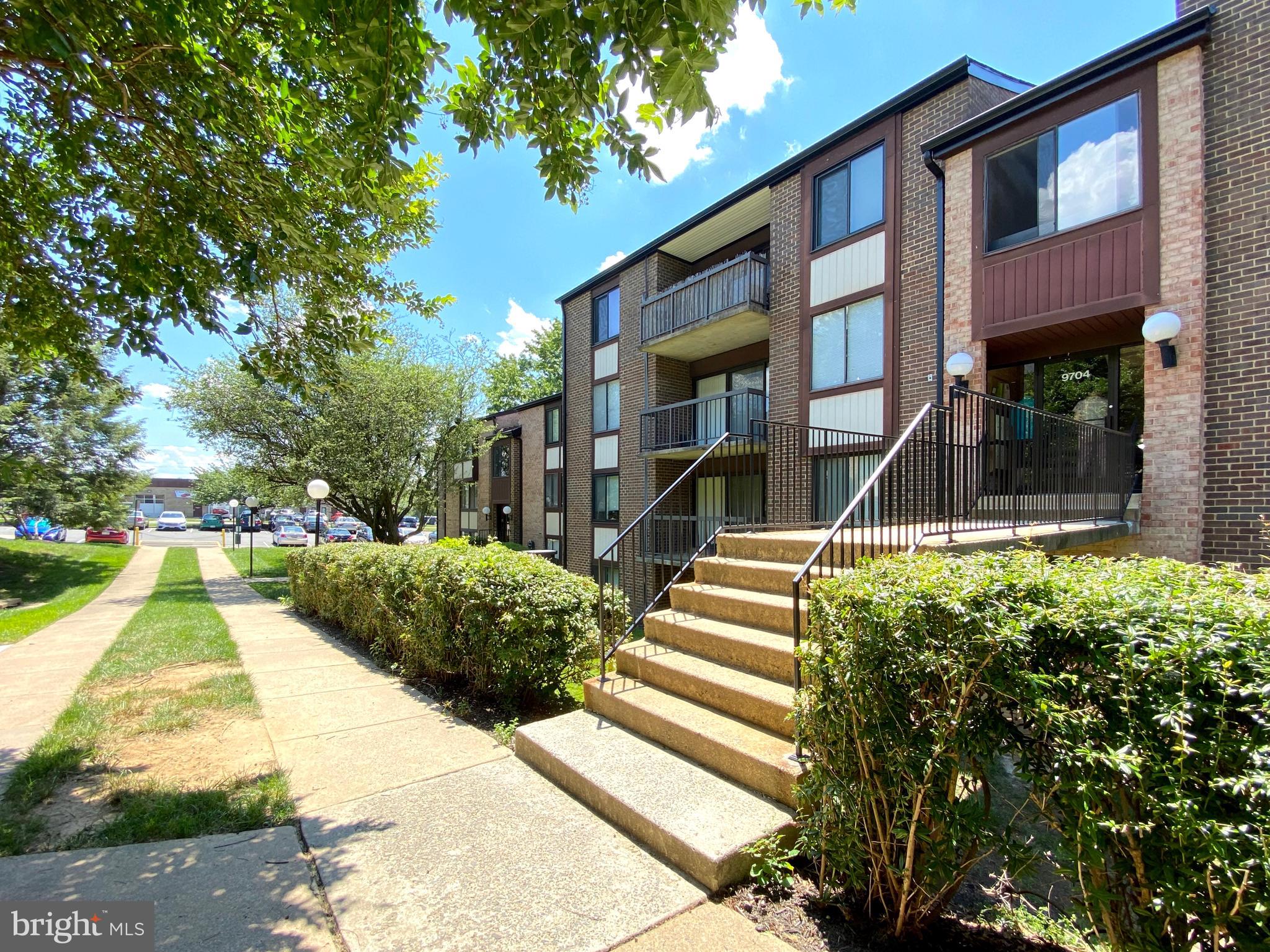 HAWTHORNE VILLAGE - Residential